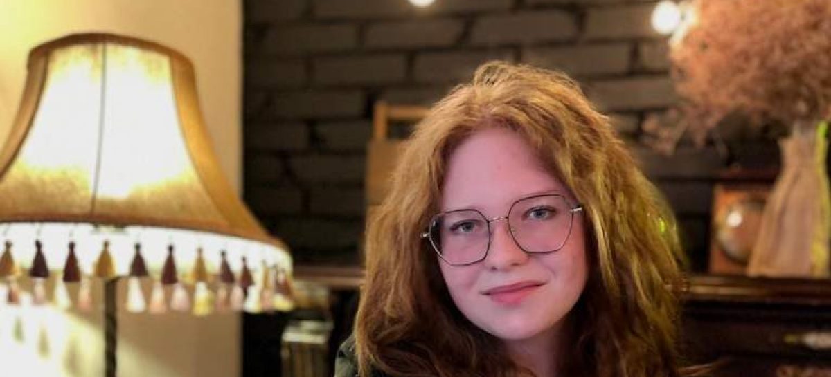 Учащаяся лицея № 9 г. Сальска Ангелина Ходосок стала  финалисткой  Всероссийского конкурса «Знание. Лектор-2024».
