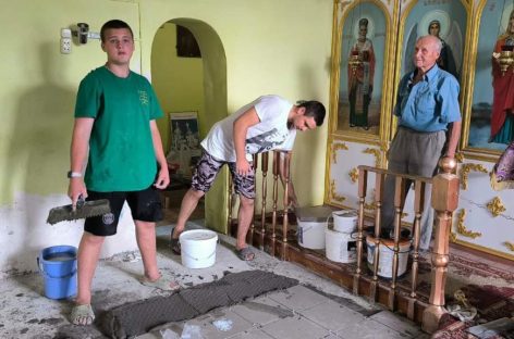 Ремонт своими силами: прихожане храма Владимирской иконы Божией Матери проявляют инициативу