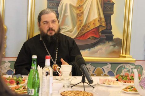 Епископ Волгодонской и Сальский Антоний обсудил с представителями СМИ самые волнующие общество вопросы