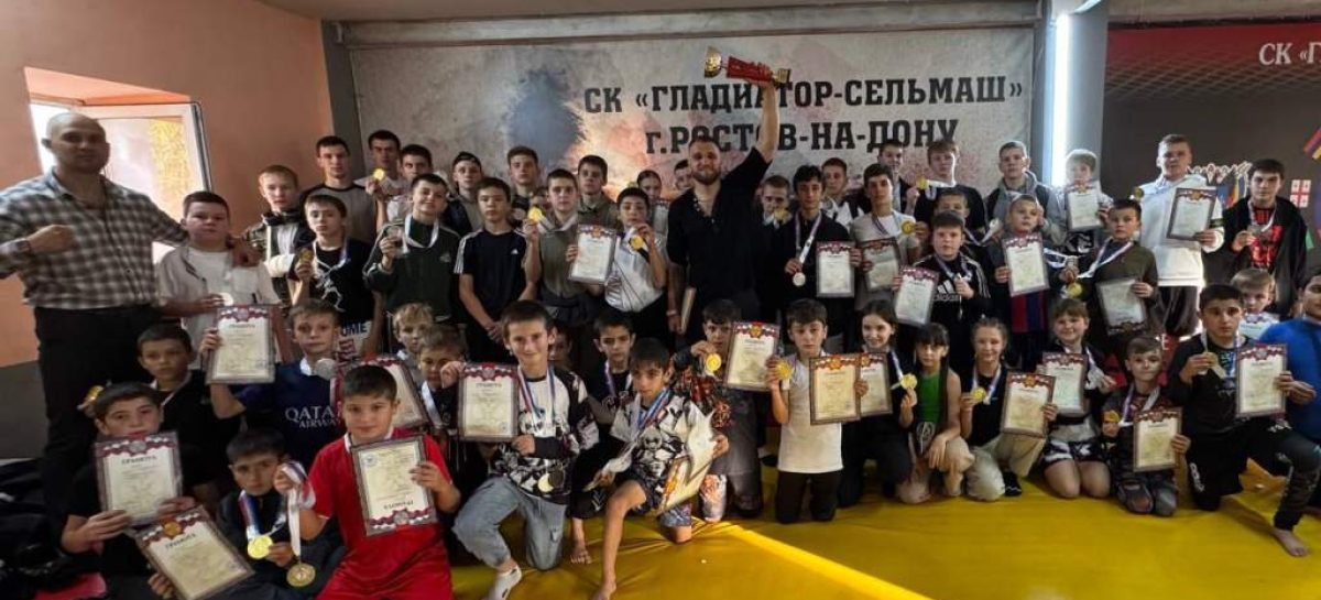 Сальский клуб смешанных единоборств «Берлога» отмечает очередную годовщину