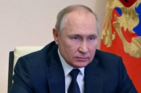 Владимир Путин поручил генпрокуратуре разобраться с телефонными аферистами с Украины