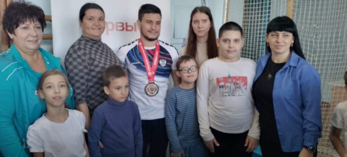 Директор начальной школы-детского сада № 21 г. Сальска Варвара Ерёменко поделилась опытом работы с детьми-инвалидами