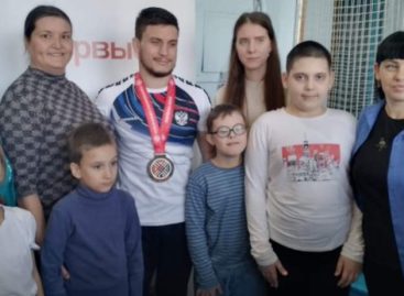 Директор начальной школы-детского сада № 21 г. Сальска Варвара Ерёменко поделилась опытом работы с детьми-инвалидами