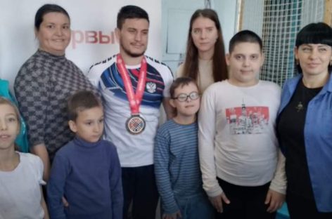 Директор начальной школы-детского сада № 21 г. Сальска Варвара Ерёменко поделилась опытом работы с детьми-инвалидами