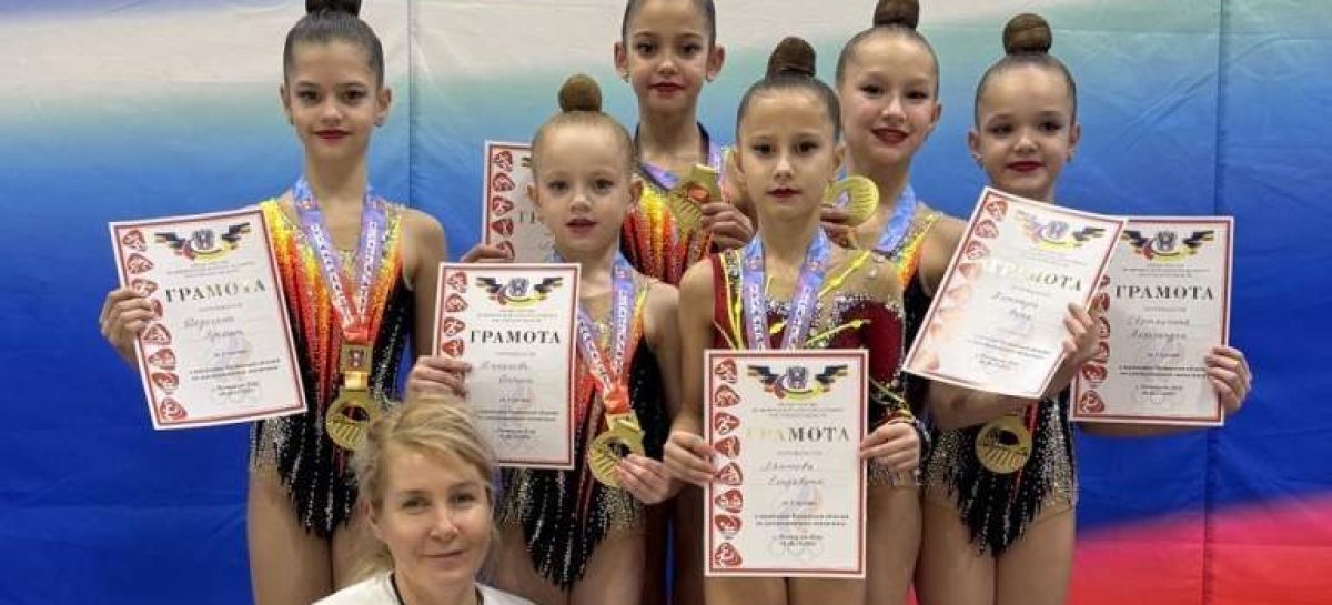 Сальские гимнастки снова стали чемпионами Дона