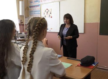 Навигатор детства: у советника директора по воспитанию Елены Романько дружная команда, которая делает полезные дела