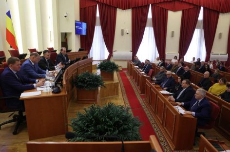 Памятник государственной неэффективности: Юрий Слюсарь раскритиковал затянувшийся на 10 лет ремонт стадиона «Шахтер»