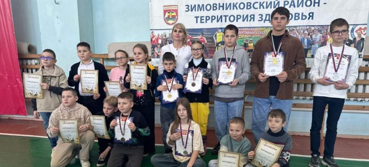 Сальчане прошли первый этап гран-при по шахматам
