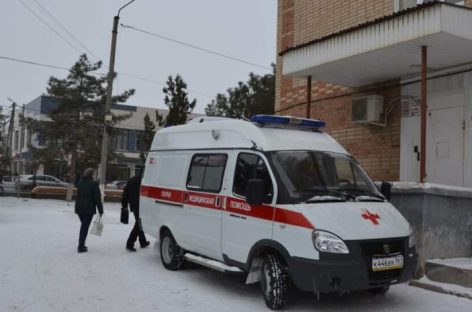 Сальчанка ударила ножом сожителя