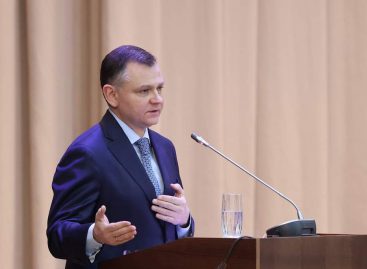 Юрий Слюсарь: на Дону активно строились дошкольные учреждения, теперь особый акцент будем делать на школах