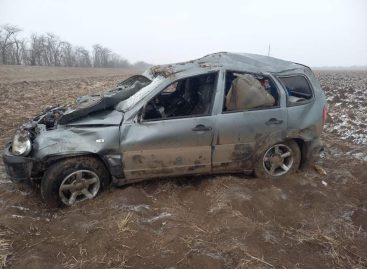 В Сальском районе перевернулась «Нива Шевроле»