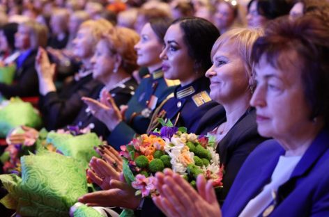 В Ростове прошло торжественное собрание, посвященное Международному женскому дню