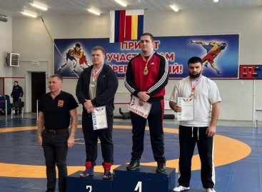 На первенстве Дона боролись сальчане
