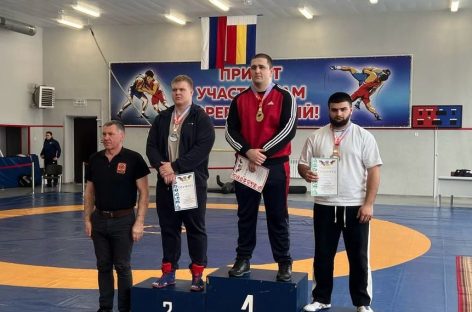 На первенстве Дона боролись сальчане