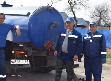 «Сальский Водоканал» продолжает плановую замену труб в городе