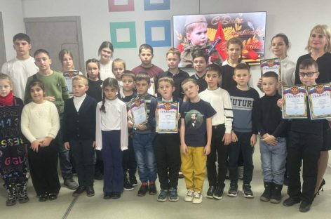В Сальске шахматный турнир посвятили празднику