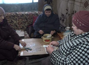 Особенные спички, сало, домашняя выпечка: волонтерская группа «Своих не бросаем!» помогает фронту