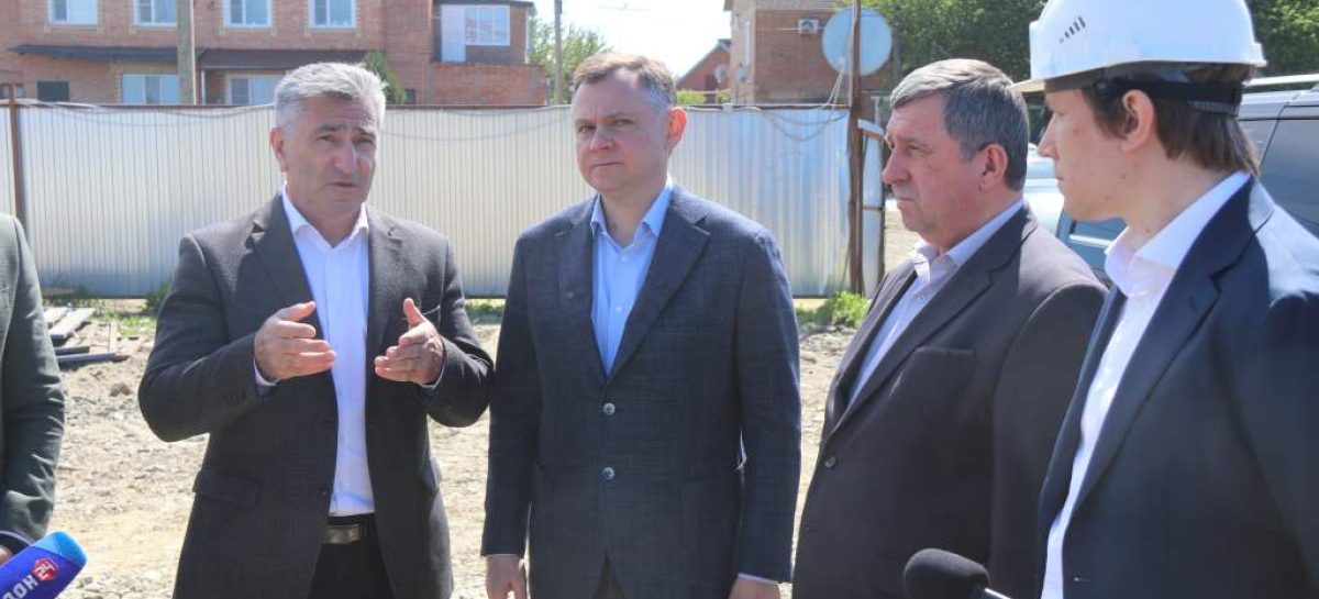 Сальский район посетил глава региона Юрий Слюсарь.
