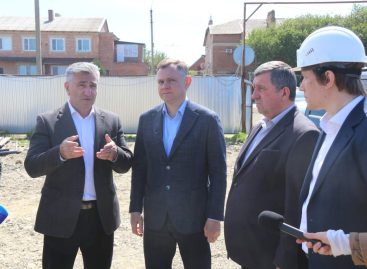 Сальский район посетил глава региона Юрий Слюсарь.