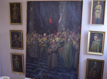 Помнит мир спасённый: в сальском музее работает выставка, посвященная 80-летию Великой Победы