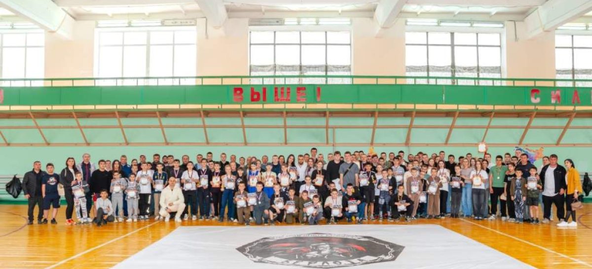 В посёлке Приречный прошел открытый кубок клуба смешанных единоборств «Берлога»