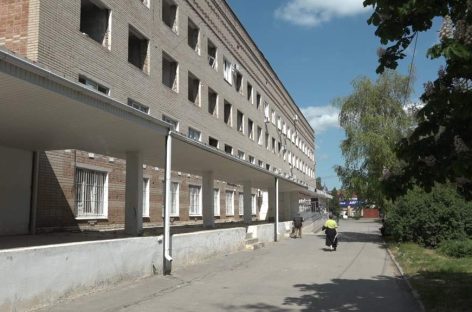 Во взрослой поликлинике ЦРБ в Сальском районе идёт капитальный ремонт