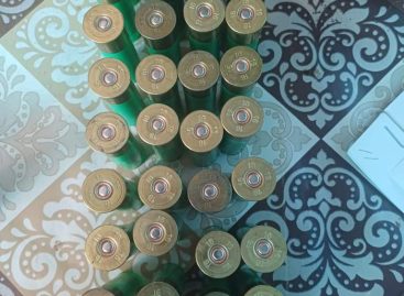 В Сальске транспортные полицейские изъяли из незаконного оборота взрывчатые вещества