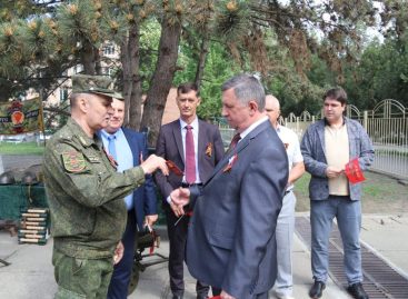 В праздничные дни поисковики Сальского филиала «Миус-фронт» приняли участие во многих мероприятиях и акциях