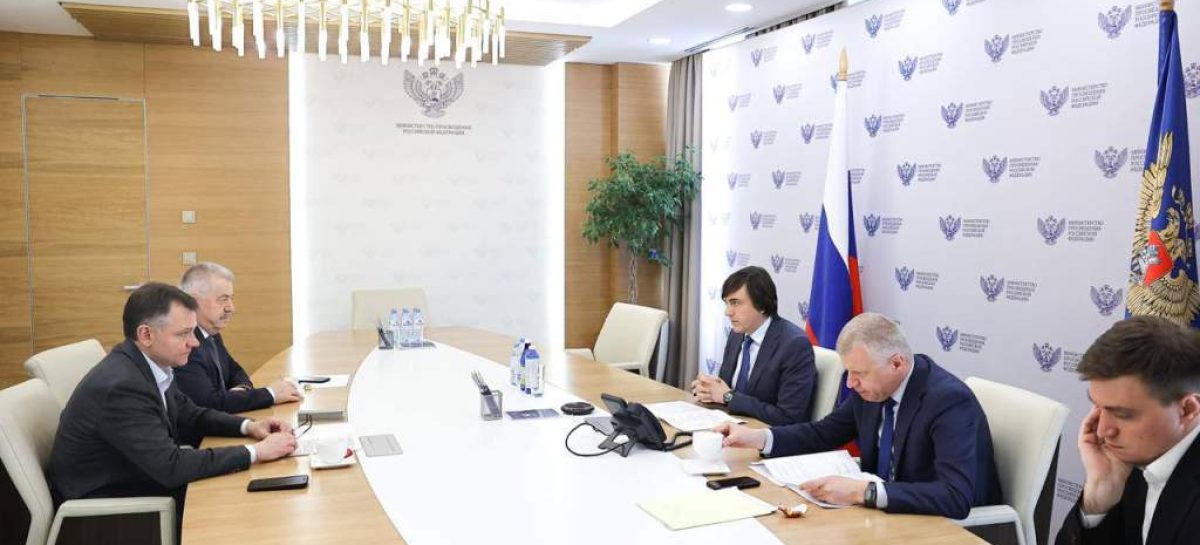 Юрий Слюсарь: «Федеральный центр поддержит строительство школ в регионе»
