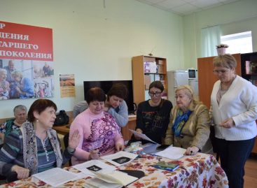 На заседание женсовета в Сальском районе обсуждали подготовку к празднованию 80-летия Великой Победы и сбор гуманитарной помощи для СВО