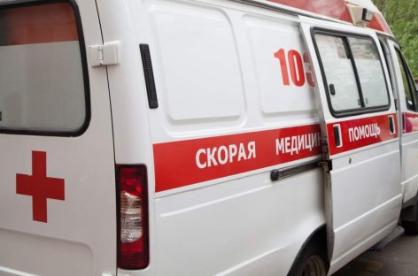 В Сальске из-за плохого самочувствия  мужчина врезался в столб
