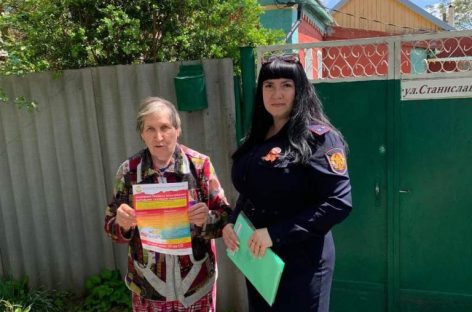В Сальском районе жителям разъясняют, как вести себя в период особого противопожарного режима