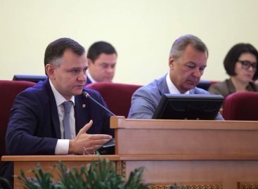 Юрий Слюсарь предложил упростить условия приема на муниципальную службу для участников программы «Герои Дона»