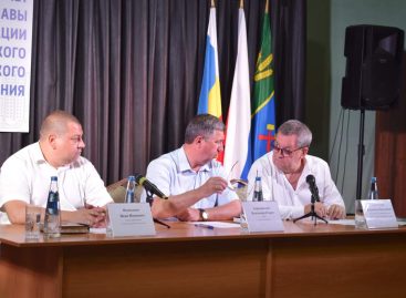 Глава администрации Сальского городского поселения Иван Игнатенко рассказал жителям о работе в первом полугодии 2025 года