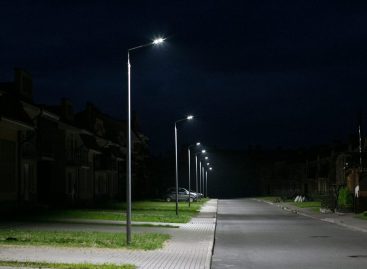 Будет ли после замены лини электропередачи восстановлено уличное освещение в районе военкомата в Сальске?