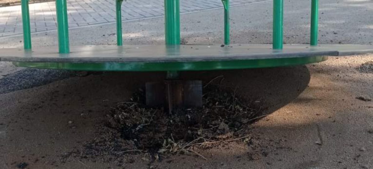 Вандалы добрались до зоны отдыха на Осипенко Разина и Пугачева в Сальске