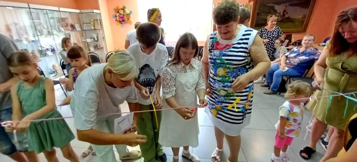 Городской Центр библиотечного обслуживания в Сальске пригласил особенных детей окунуться в сказку