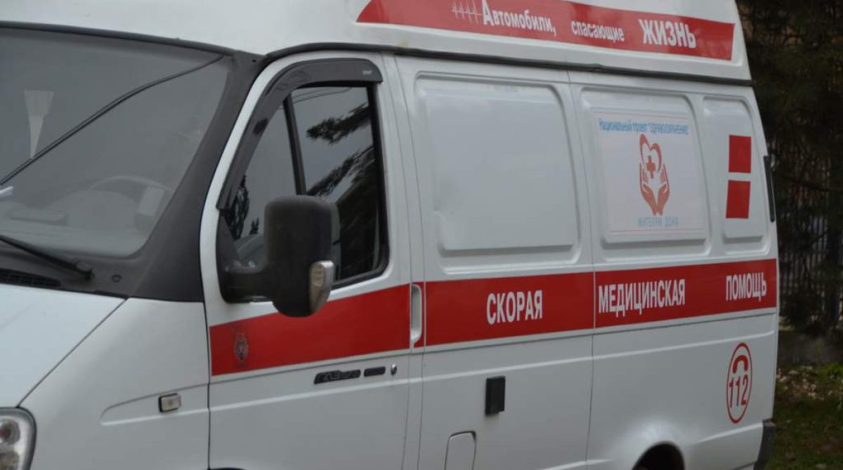В Сальске подросток упал с самоката и сломал ногу