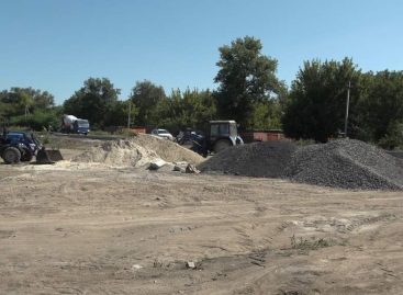 Будет парк у реки: в Гиганте строят набережную