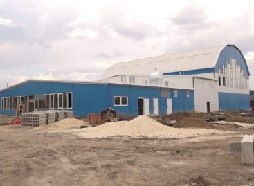 Работы близятся к финишу, скоро сальчане будут плавать в бассейне