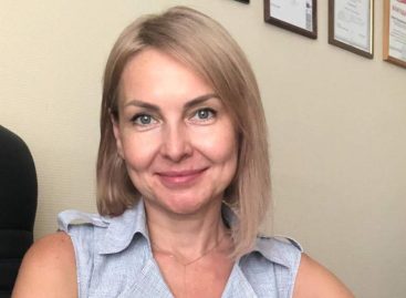 Творческая нива: о сальской культуре и людях творческих профессий рассказала начальник отдела культуры и искусства Сальского района Инна Отрежко