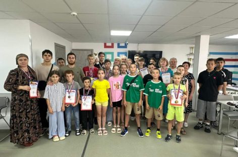 В Сальске прошёл турнир по шашкам на кубок парка
