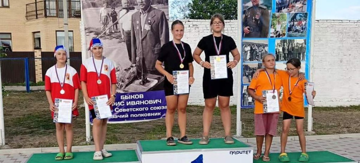 На гребной базе города Белая Калитва прошли областные соревнования памяти Героя Советского Союза Б.И. Быкова