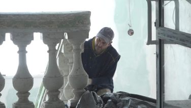 Рабочих рук прибавилось, темпы ускорили: районный Дворца культуры строители обещают сдать в этом году