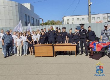 Транспортные полицейские Сальска провели профориентационную встречу с молодежью