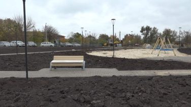 Зона отдыха на месте заброшенного участка: в Гиганте завершаются работы по благоустройству общественного пространства