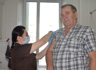 Создаём коллективный иммунитет: в Сальском районе идёт прививочная кампания против гриппа