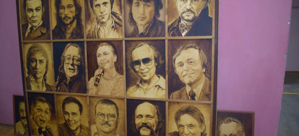 В художественном музее им. В.К. Нечитайло до 15 октября можно увидеть персональную выставку Александра Новикова.