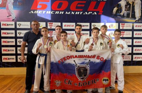 Сальский «Боец» вернулся с наградами из Шахт