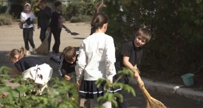 Стало чище: в шестой школе провели субботник